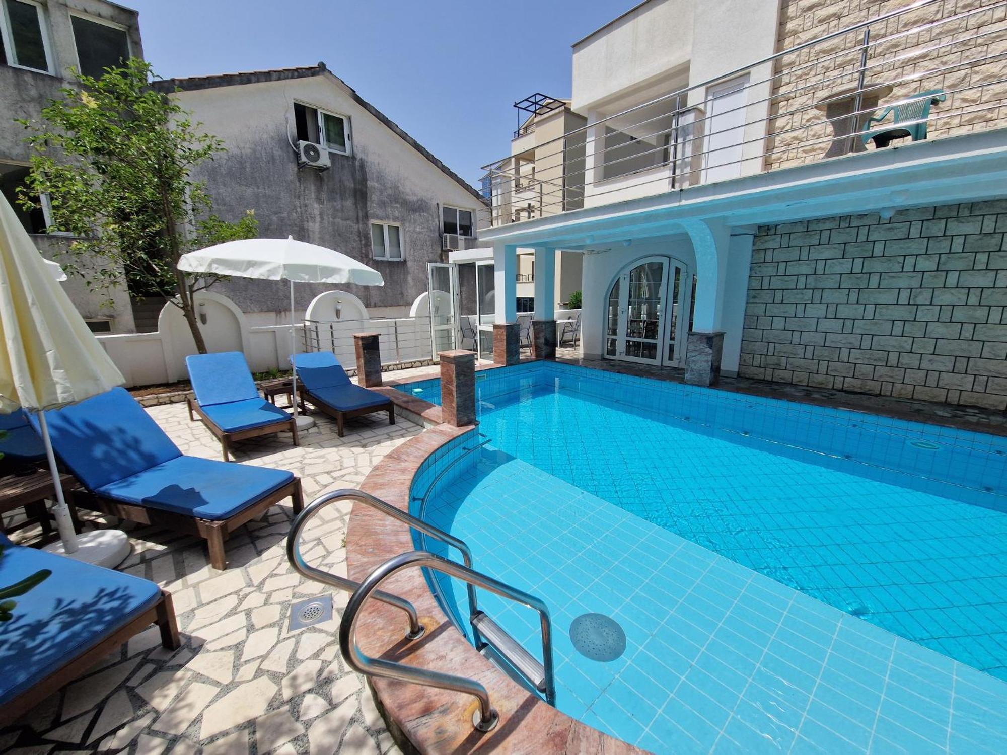 Villa Golf Budva Eksteriør billede